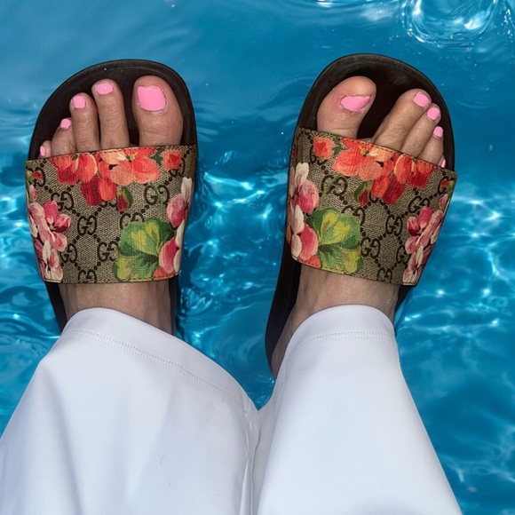Gucci Bloom Slides 9.5-10 - Picture 1 of 8